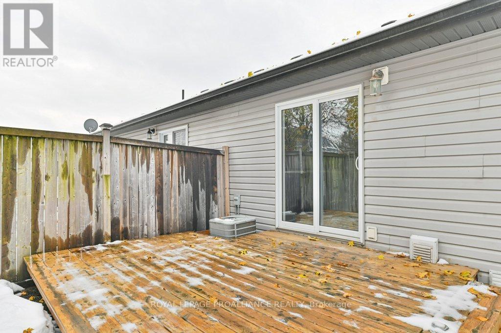 152 Cannifton Road N, Belleville, Ontario K8P 2T1 - Photo 29 - X12542572