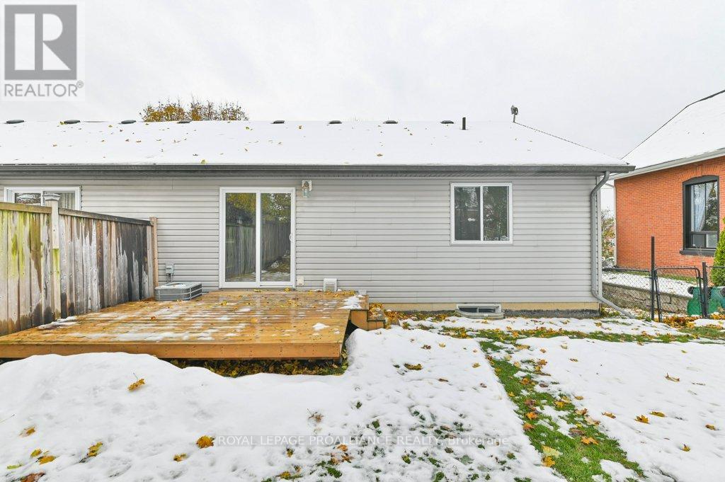 152 Cannifton Road N, Belleville, Ontario K8P 2T1 - Photo 34 - X12542572