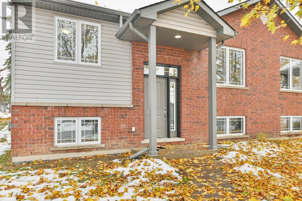 152 Cannifton Road N, Belleville, Ontario K8P 2T1 - Photo 5 - X12542572