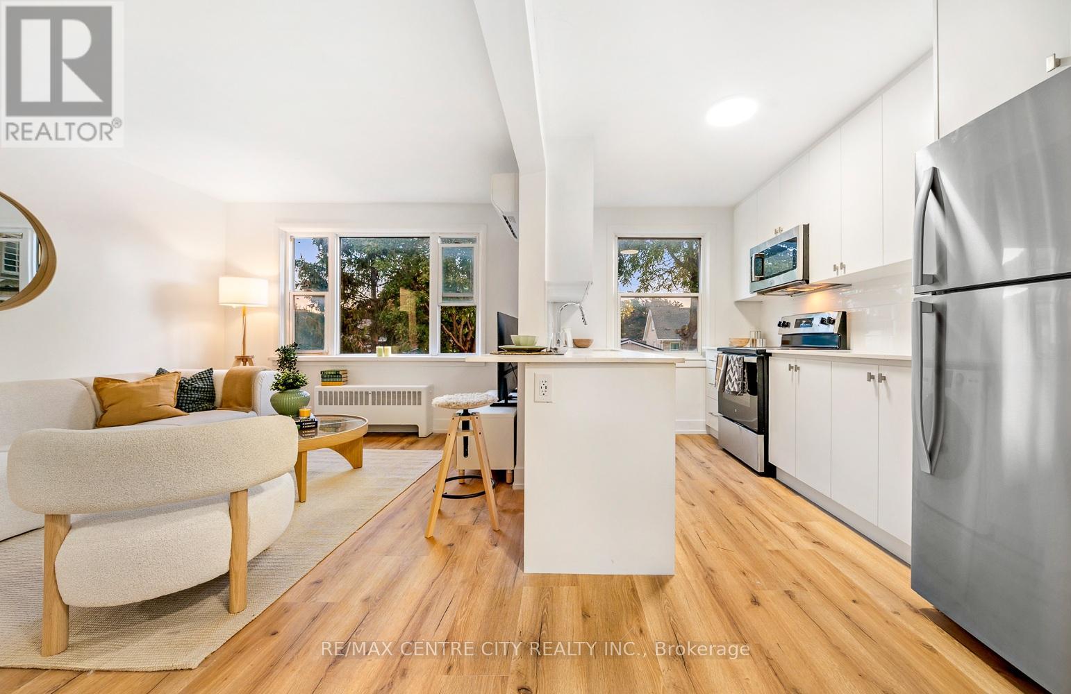 2 - 232 Elm Street, St. Thomas, Ontario  N5R 1J5 - Photo 8 - X12542580