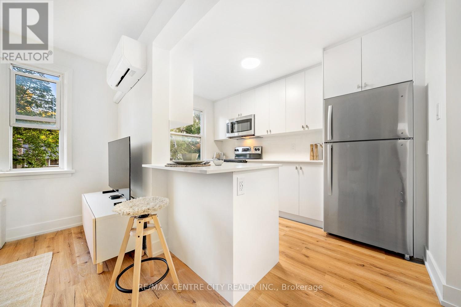 4 - 232 Elm Street, St. Thomas, Ontario  N5R 1J5 - Photo 8 - X12542584