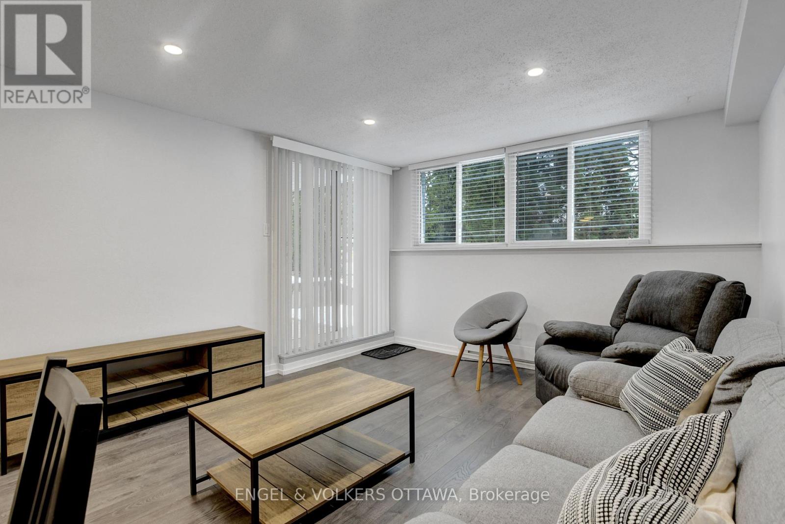 112 - 6532 Bilberry Drive, Ottawa, Ontario K1C 4N9 - Photo 11 - X12542558