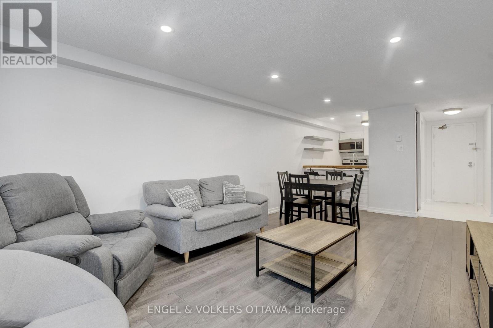 112 - 6532 Bilberry Drive, Ottawa, Ontario K1C 4N9 - Photo 12 - X12542558