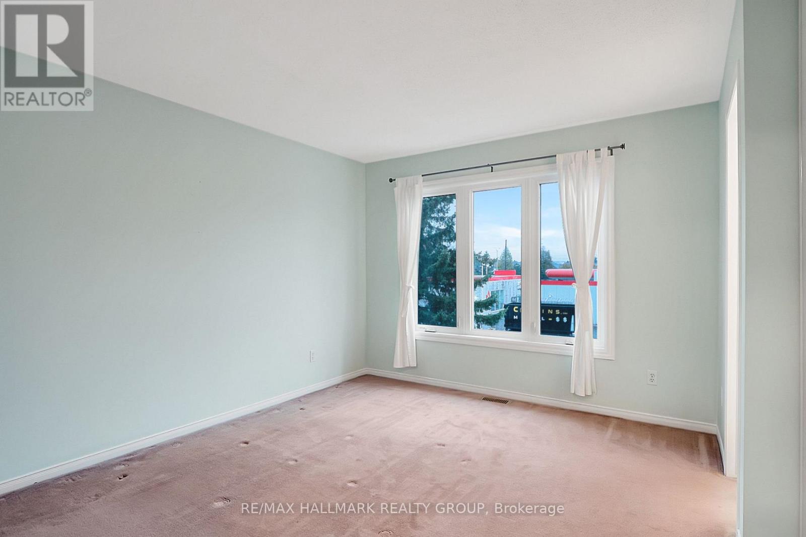 92 Southpointe Avenue, Ottawa, Ontario  K2J 4T5 - Photo 16 - X12542566