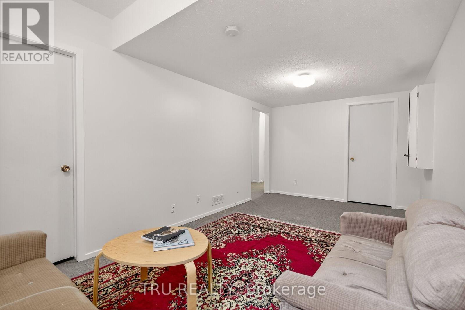 82 - 215 Temby Private, Ottawa, Ontario  K1T 2W1 - Photo 29 - X12542610