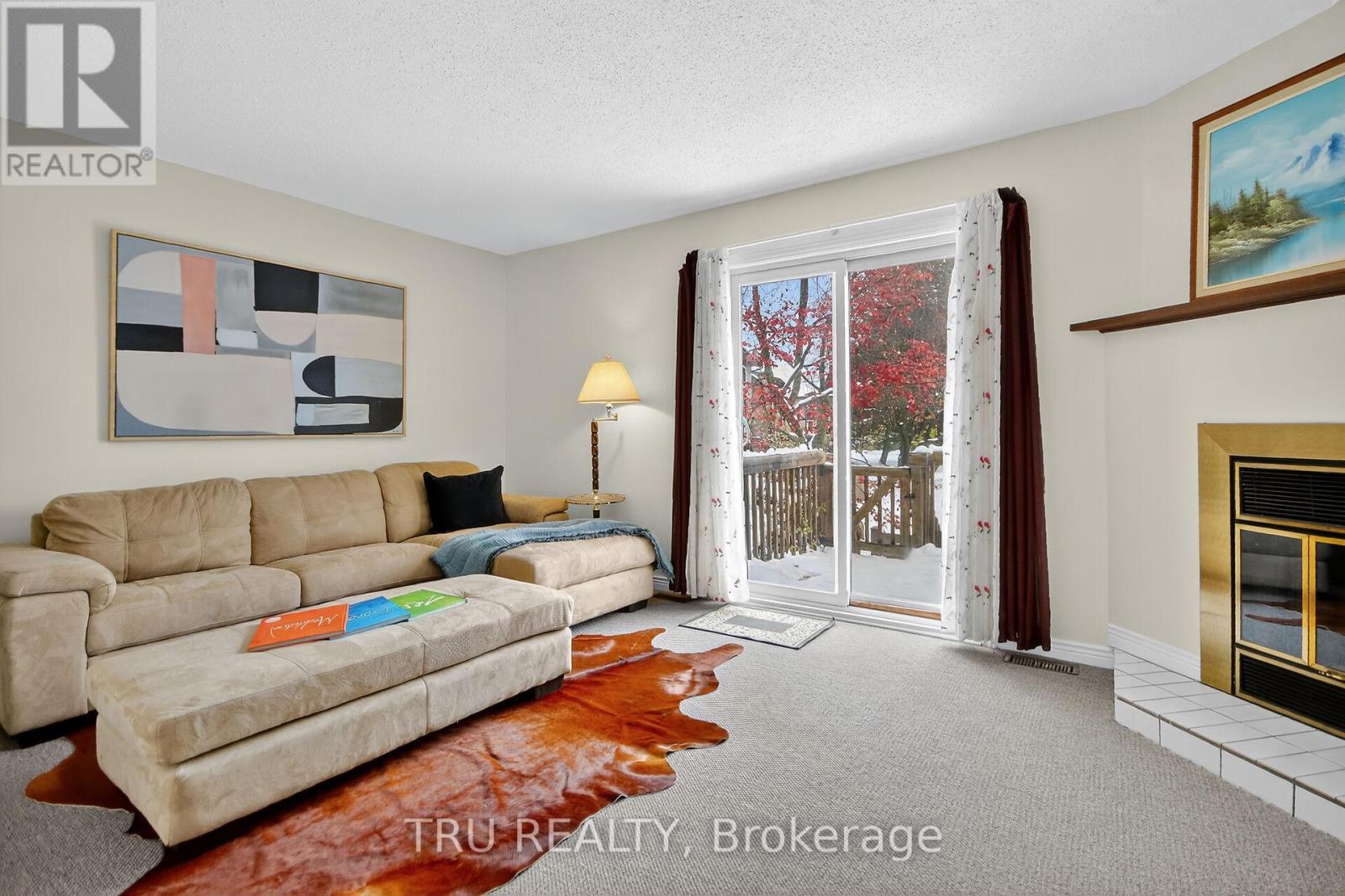 82 - 215 Temby Private, Ottawa, Ontario  K1T 2W1 - Photo 5 - X12542610