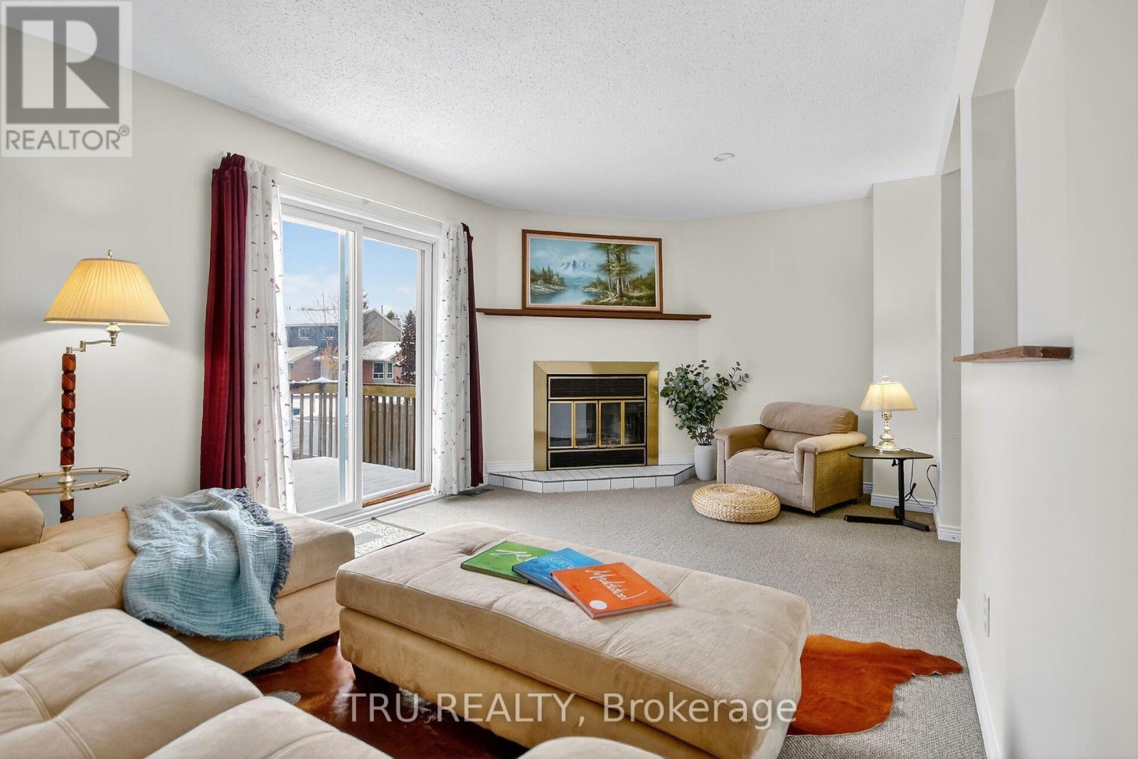 82 - 215 Temby Private, Ottawa, Ontario  K1T 2W1 - Photo 6 - X12542610