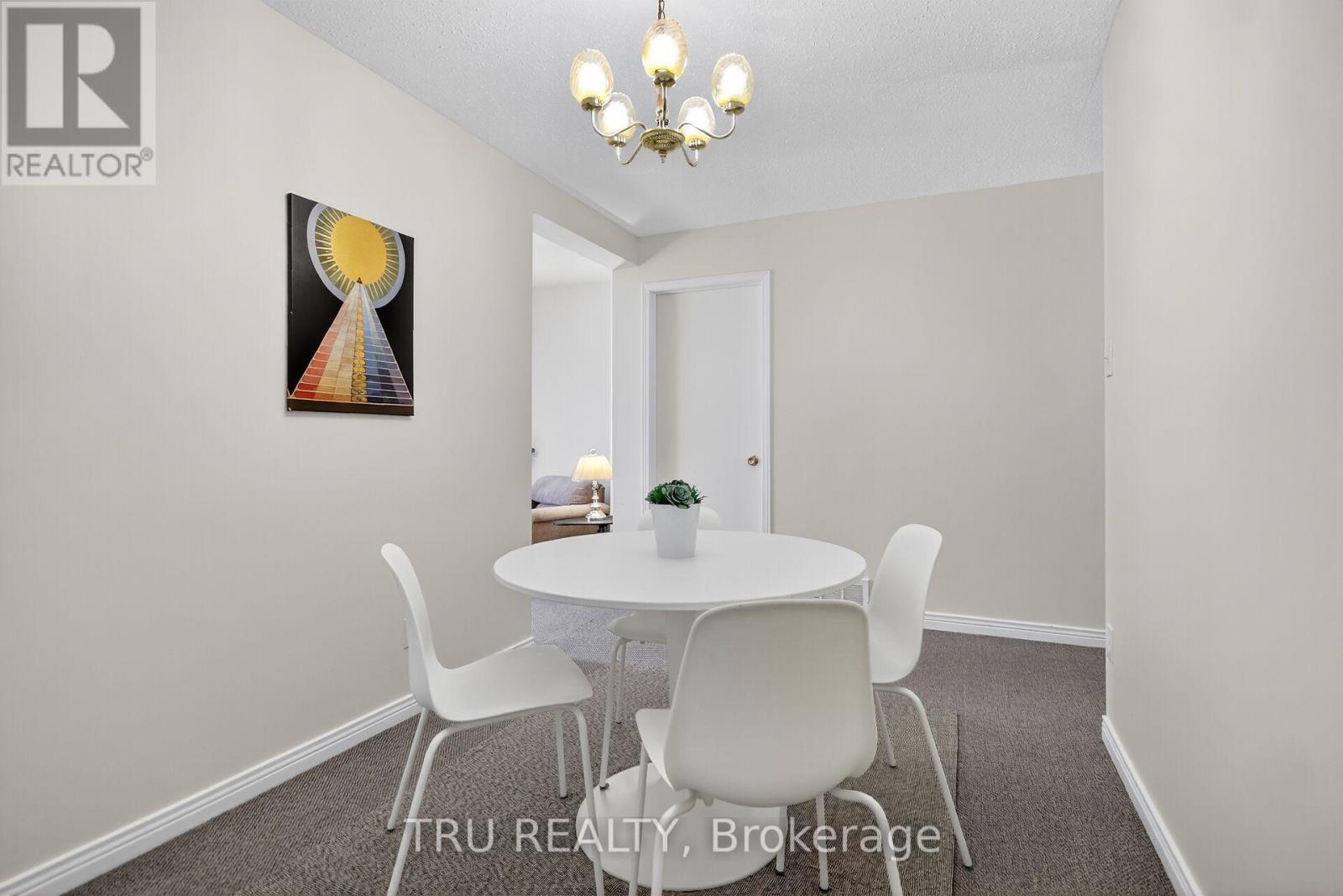 82 - 215 Temby Private, Ottawa, Ontario  K1T 2W1 - Photo 8 - X12542610