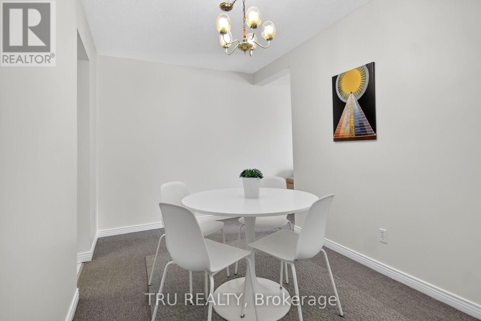 82 - 215 Temby Private, Ottawa, Ontario  K1T 2W1 - Photo 9 - X12542610