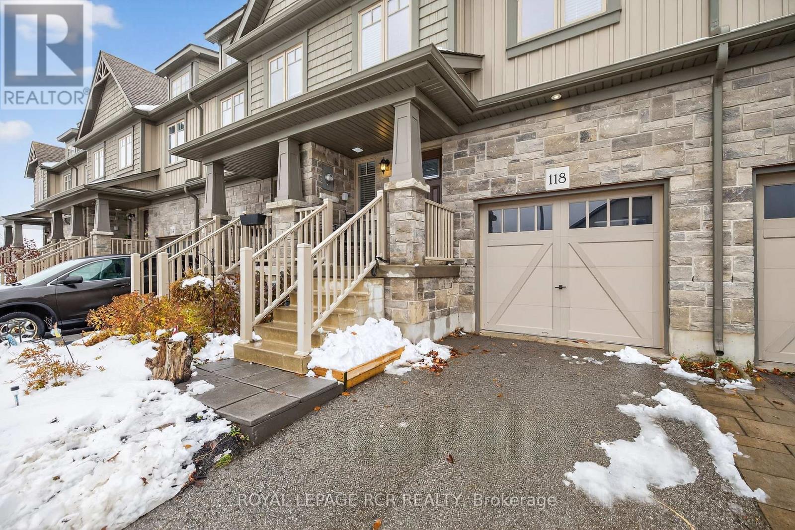 118 Parkinson Crescent, Orangeville, Ontario  L9W 6X3 - Photo 4 - W12542312