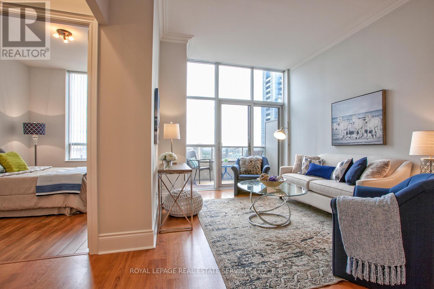 Ph24 - 5233 Dundas Street W, Toronto, Ontario  M9B 6M1 - Photo 10 - W12542340