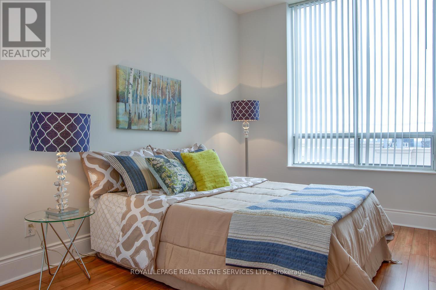 Ph24 - 5233 Dundas Street W, Toronto, Ontario  M9B 6M1 - Photo 19 - W12542340