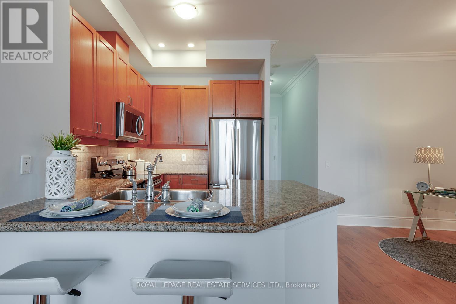 Ph24 - 5233 Dundas Street W, Toronto, Ontario  M9B 6M1 - Photo 6 - W12542340