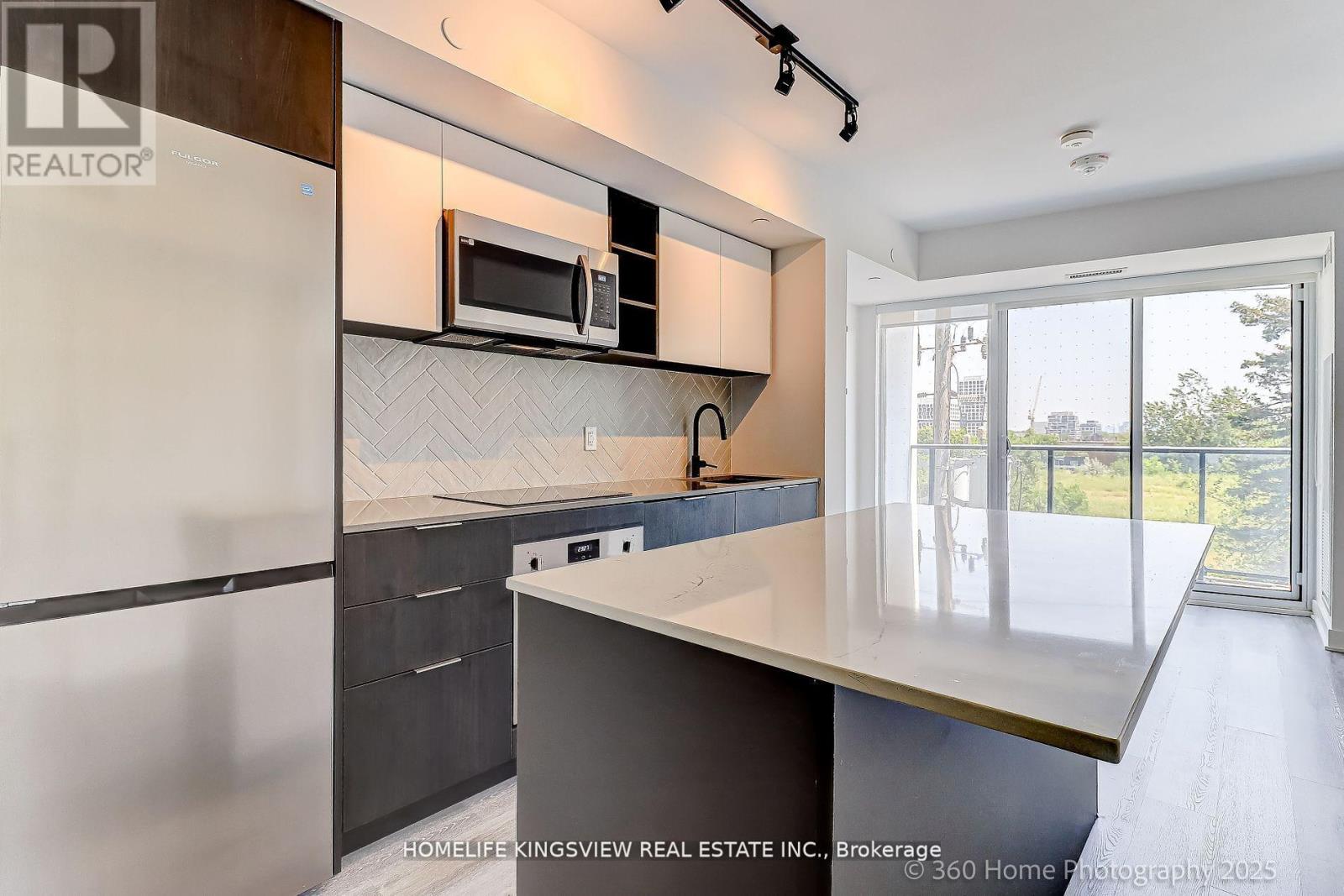 319 - 36 Zorra Street, Toronto, Ontario  M8Z 0G5 - Photo 8 - W12542362