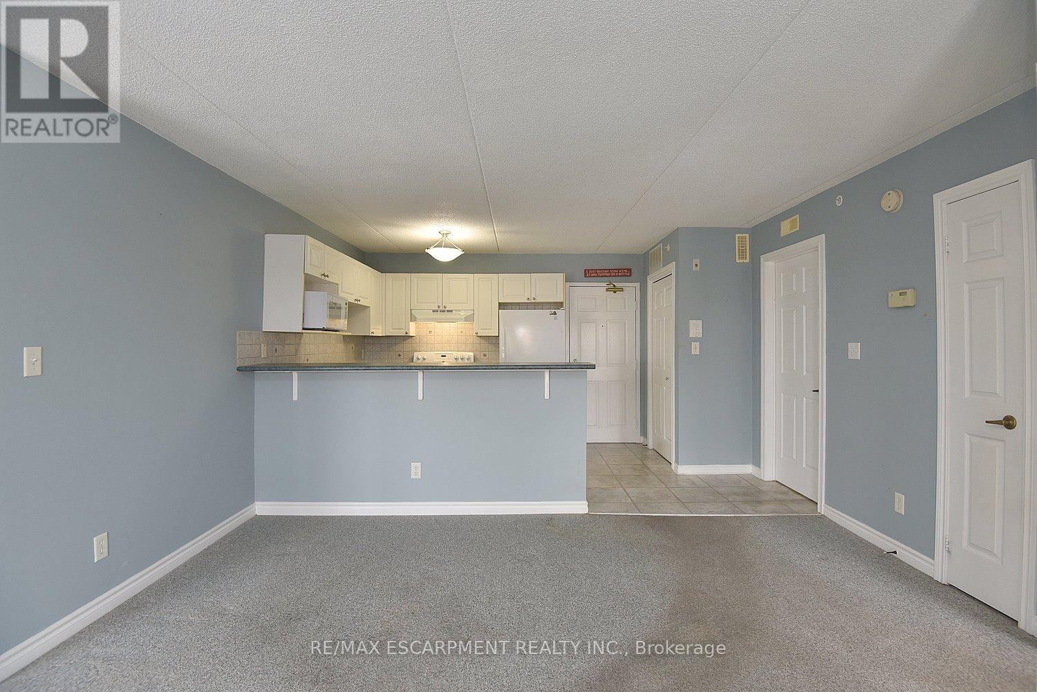 203 - 1421 Walkers Line, Burlington, Ontario  L7M 4P4 - Photo 14 - W12542370