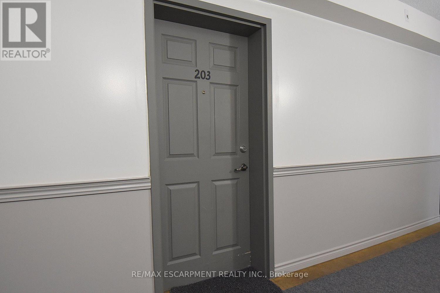 203 - 1421 Walkers Line, Burlington, Ontario  L7M 4P4 - Photo 29 - W12542370