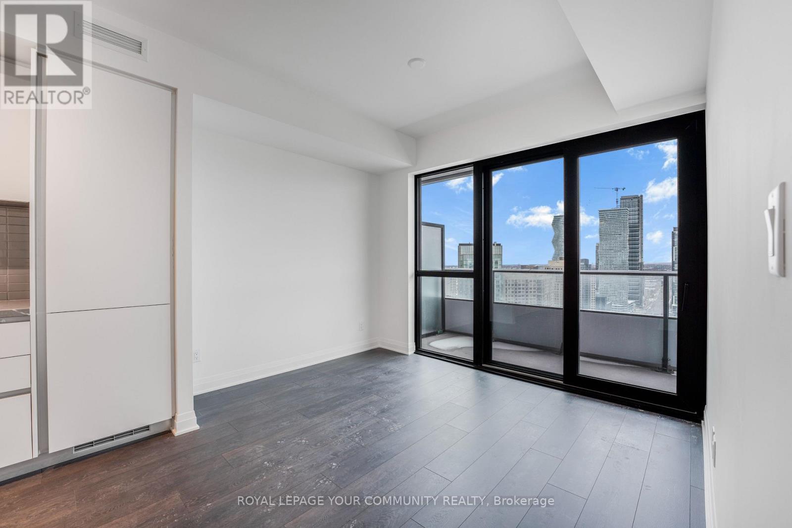 3307 - 4015 The Exchange, Mississauga, Ontario  L5B 1M7 - Photo 13 - W12542390