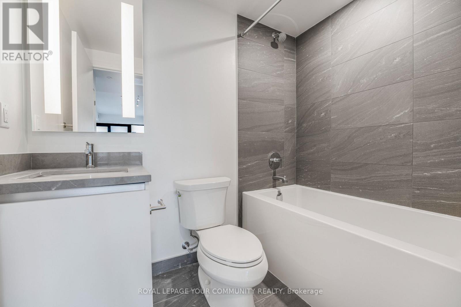 3307 - 4015 The Exchange, Mississauga, Ontario  L5B 1M7 - Photo 7 - W12542390