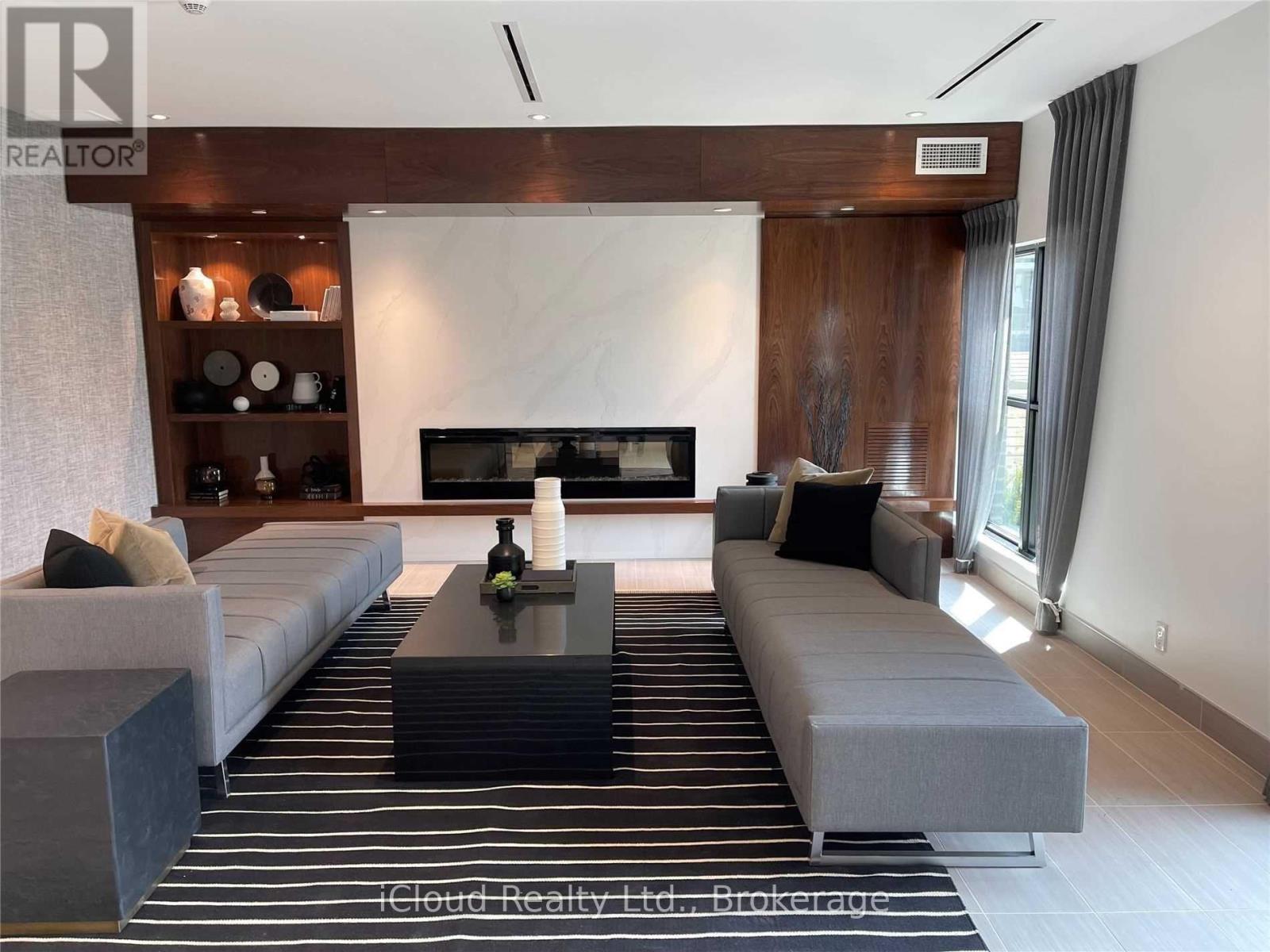 320 - 102 Grovewood Common Drive, Oakville, Ontario  L6H 0X2 - Photo 10 - W12542414