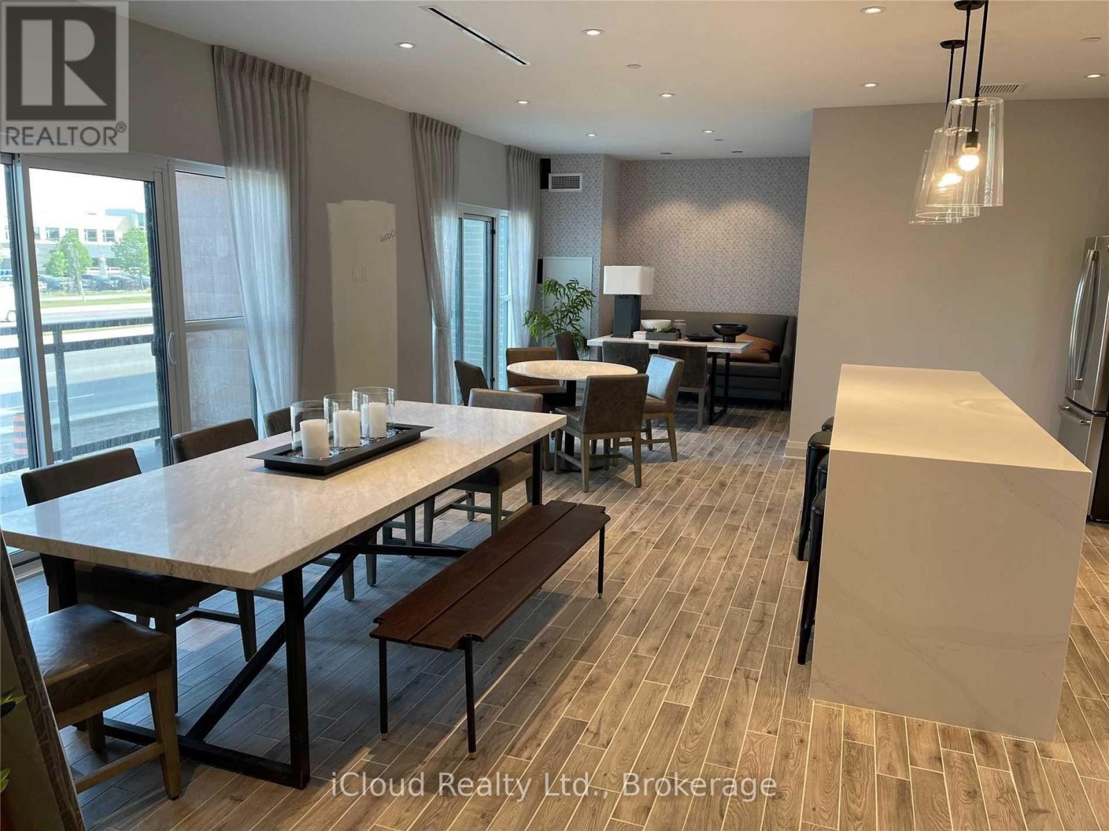 320 - 102 Grovewood Common Drive, Oakville, Ontario  L6H 0X2 - Photo 13 - W12542414