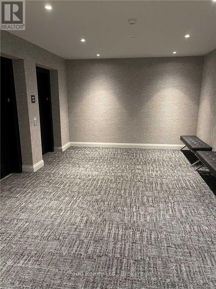 320 - 102 Grovewood Common Drive, Oakville, Ontario  L6H 0X2 - Photo 4 - W12542414