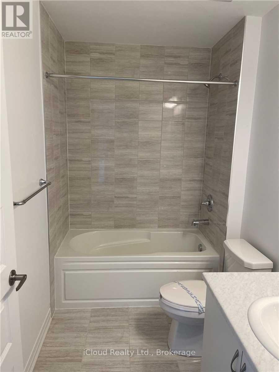 320 - 102 Grovewood Common Drive, Oakville, Ontario  L6H 0X2 - Photo 5 - W12542414