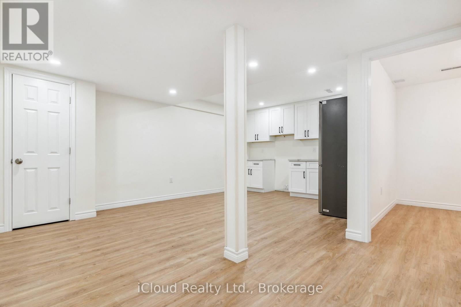 7 Salt Creek Terrace E, Caledon, Ontario  L7C 4J2 - Photo 10 - W12542478