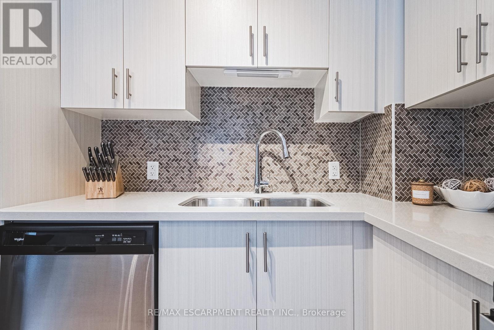 329 - 2486 Old Bronte Road, Oakville, Ontario  L6M 0Y4 - Photo 7 - W12542484