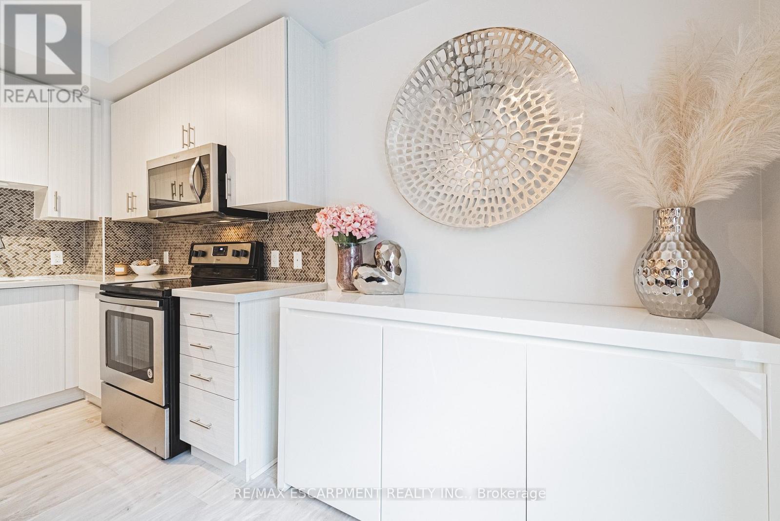 329 - 2486 Old Bronte Road, Oakville, Ontario  L6M 0Y4 - Photo 8 - W12542484