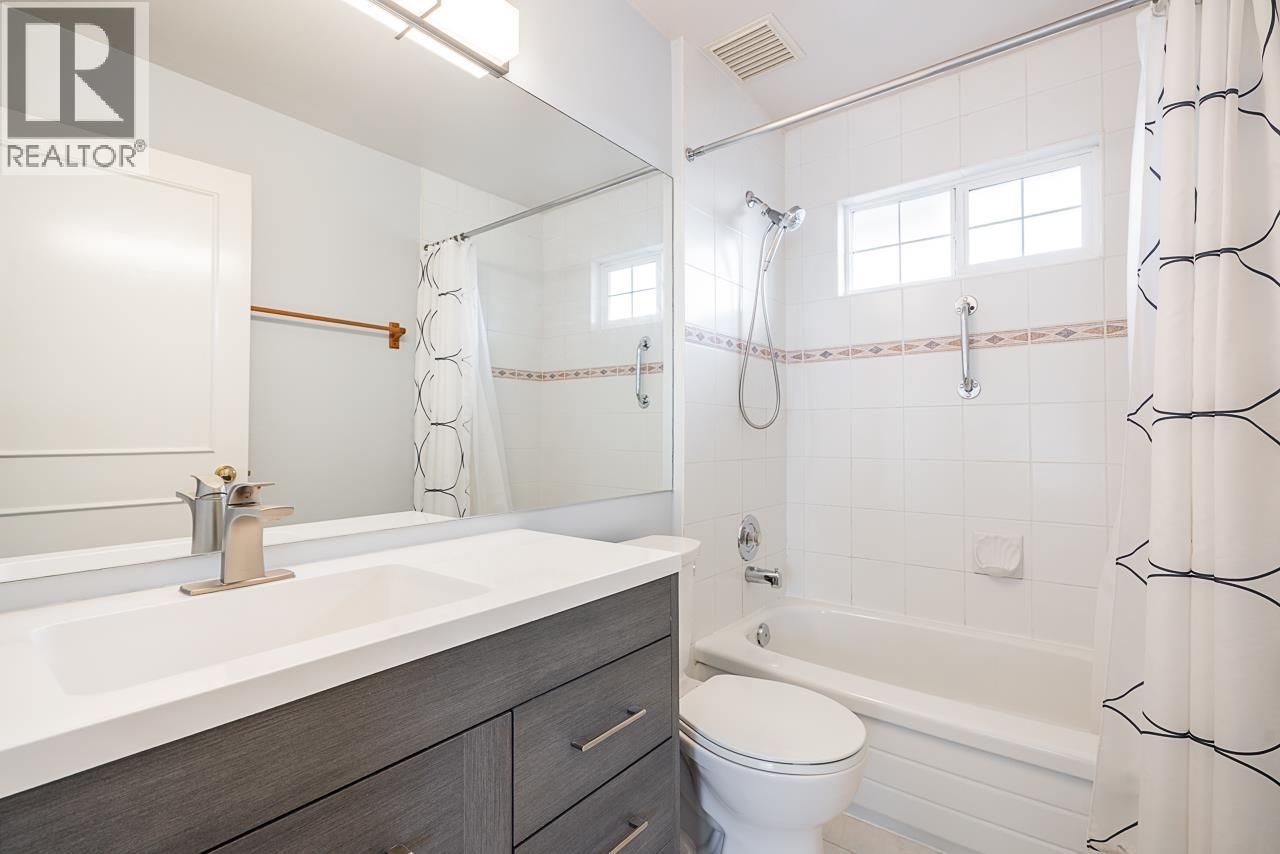 323 E Keith Road, North Vancouver, British Columbia V7L 1V6 - Photo 15 - R3067177