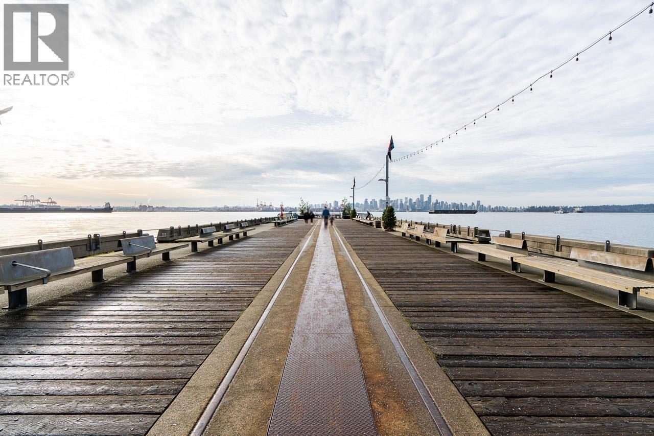 323 E Keith Road, North Vancouver, British Columbia V7L 1V6 - Photo 29 - R3067177