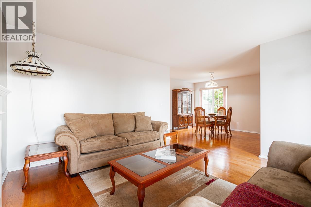 323 E Keith Road, North Vancouver, British Columbia V7L 1V6 - Photo 8 - R3067177