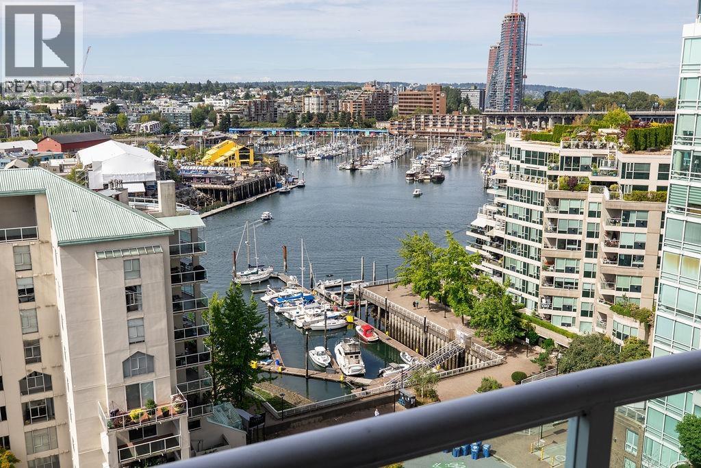 1405 1500 Howe Street, Vancouver, British Columbia  V6Z 2N1 - Photo 1 - R3067178