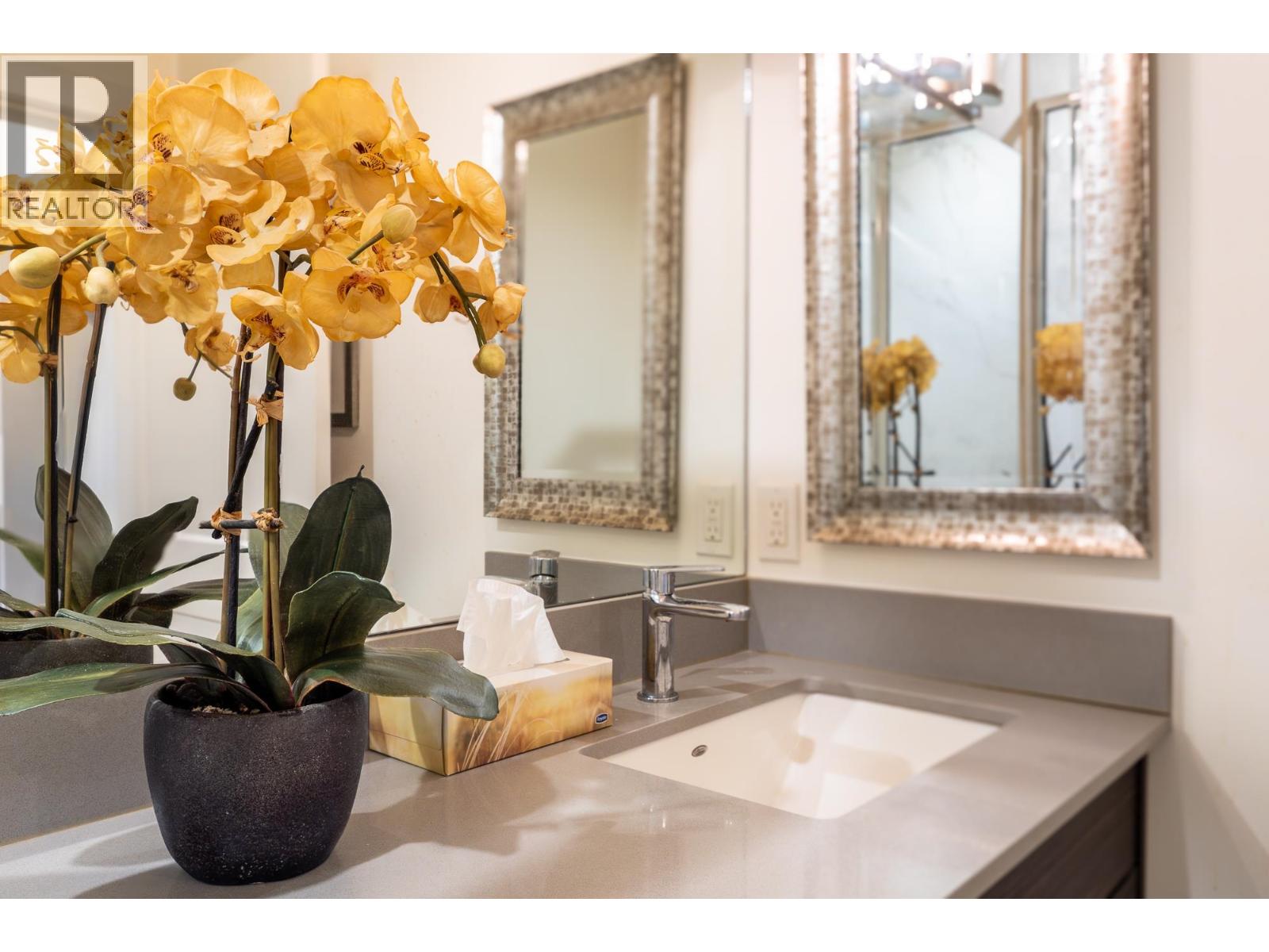 101 5782 Marine Way, Sechelt, British Columbia V7Z 0L8 - Photo 32 - R3067179