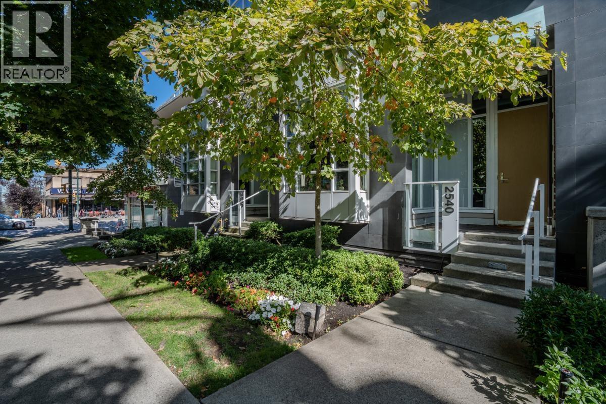 2540 SPRUCE STREET, Vancouver, British Columbia