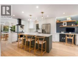 48 1001 NORTHLANDS DRIVE