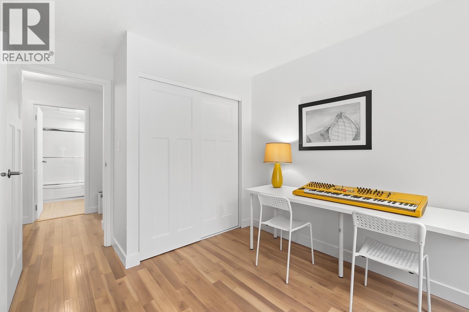 202 2041 Bellwood Avenue, Burnaby, British Columbia V5B 4V5 - Photo 10 - R3067226