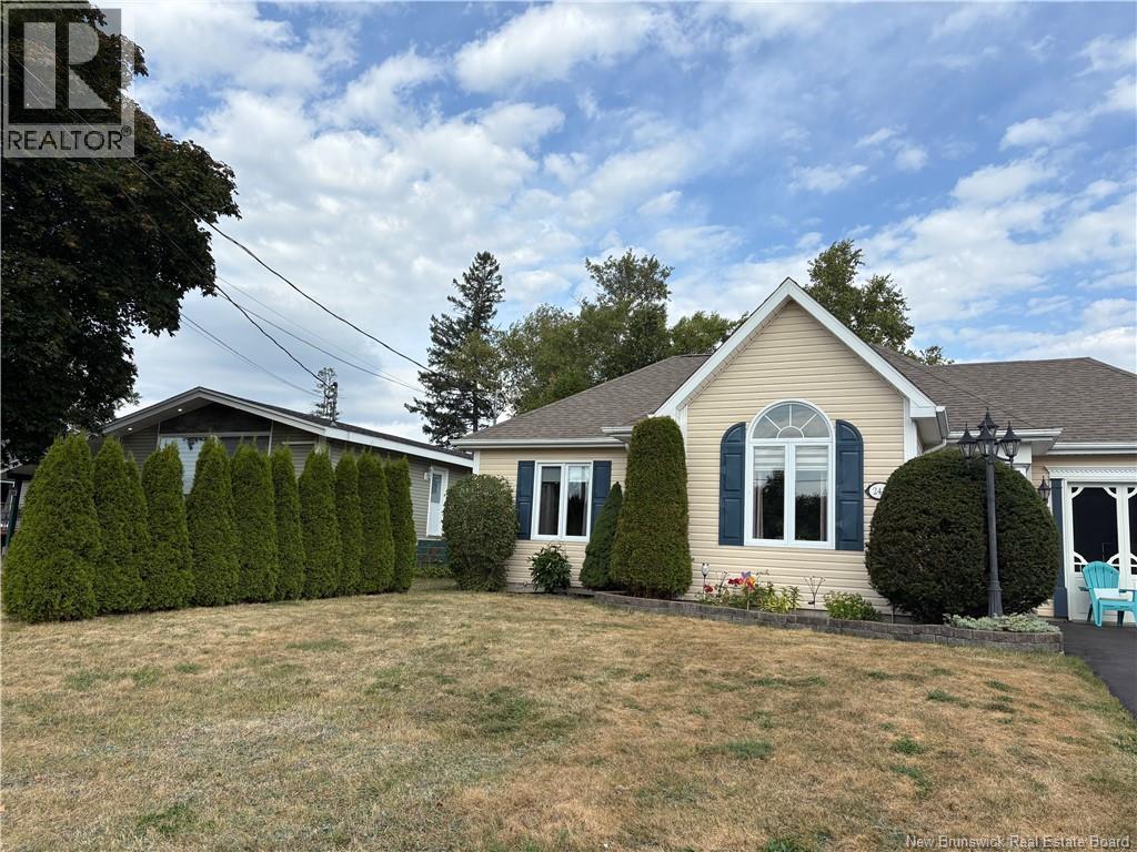 244 Marie Street, Beresford, New Brunswick  E8K 1P8 - Photo 5 - NB129912