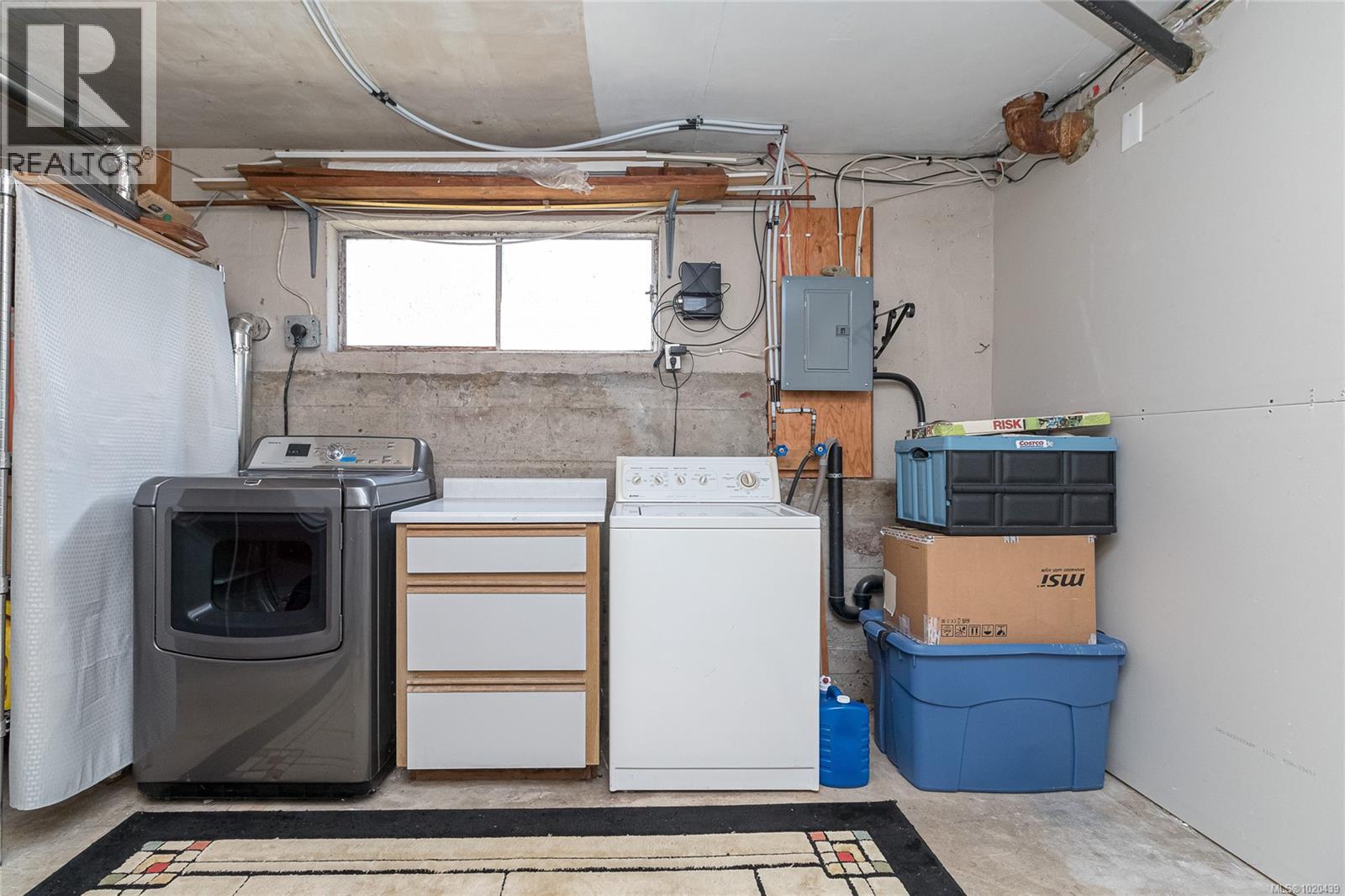 932 Tattersall Dr, Saanich, British Columbia  V8X 2W9 - Photo 29 - 1020439