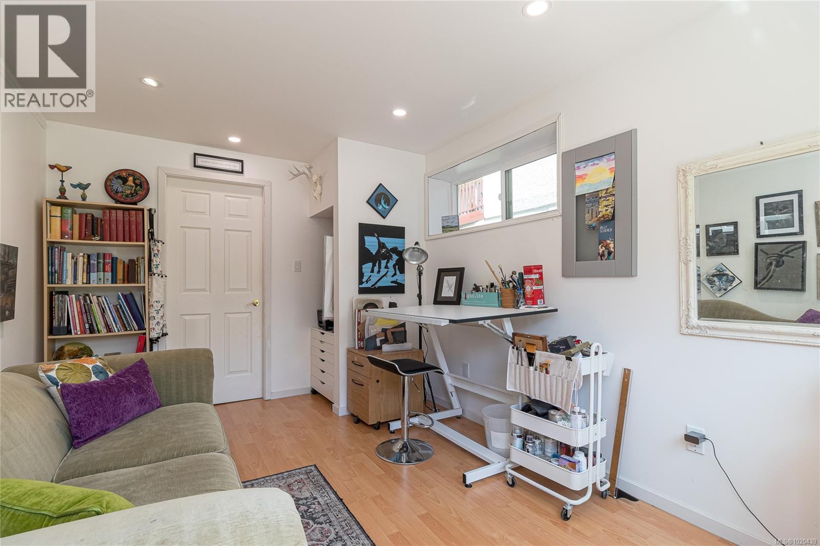 932 Tattersall Dr, Saanich, British Columbia  V8X 2W9 - Photo 30 - 1020439