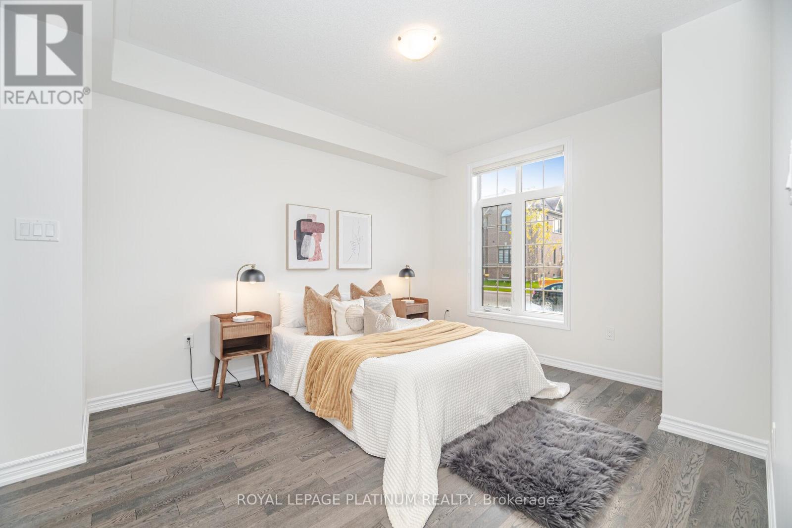 13 Lipscott Drive, Caledon, Ontario  L7C 4K7 - Photo 5 - W12542468