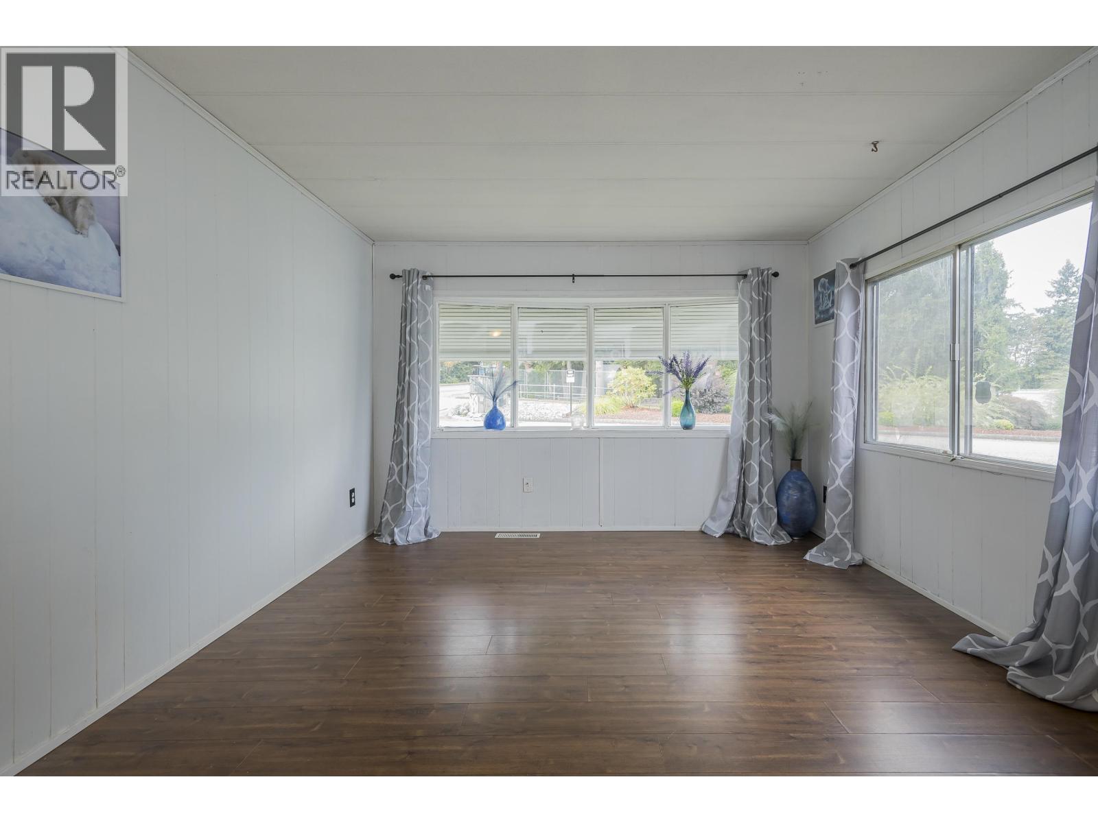 1 11812 Ponderosa Boulevard, Pitt Meadows, British Columbia  V3Y 1Z3 - Photo 6 - R3067029