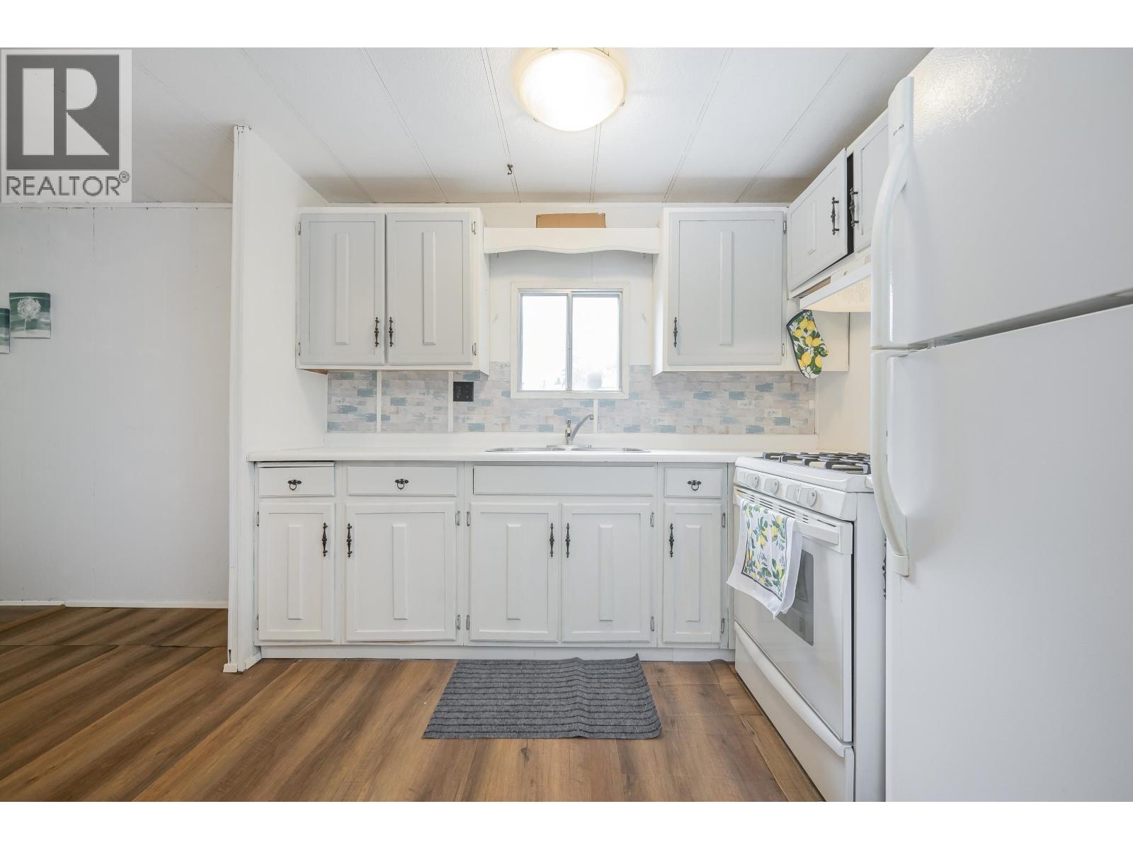 1 11812 Ponderosa Boulevard, Pitt Meadows, British Columbia  V3Y 1Z3 - Photo 9 - R3067029