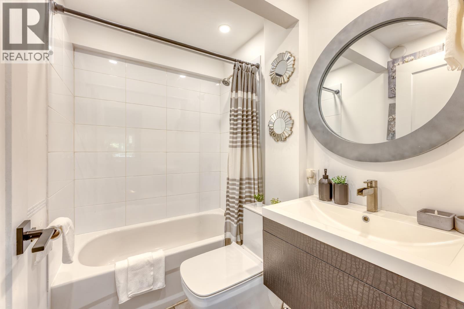 466 E Kings Road, North Vancouver, British Columbia V7N 1H9 - Photo 16 - R3067224