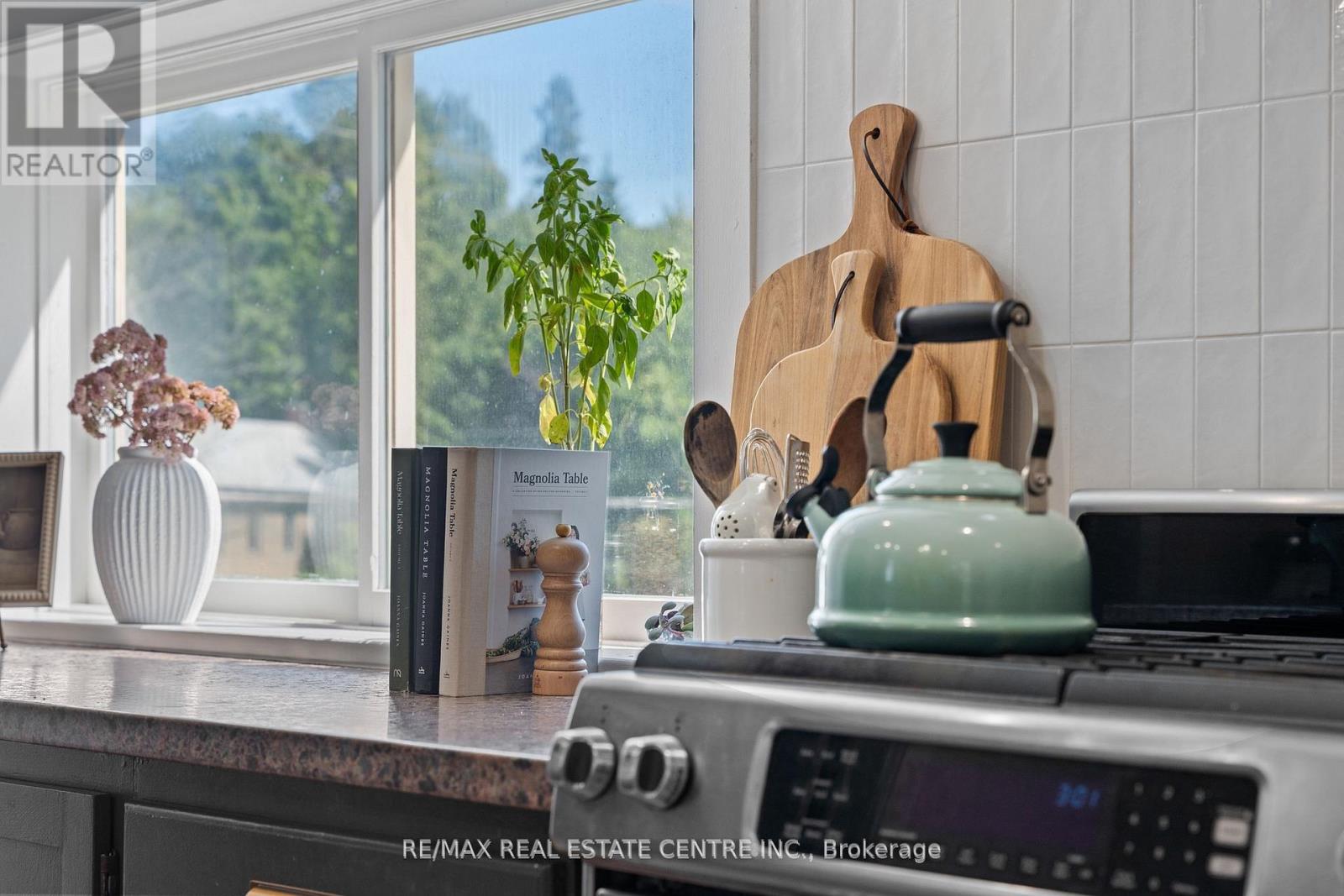 160 Main Street, Melancthon, Ontario  L0N 1J0 - Photo 11 - X12542300