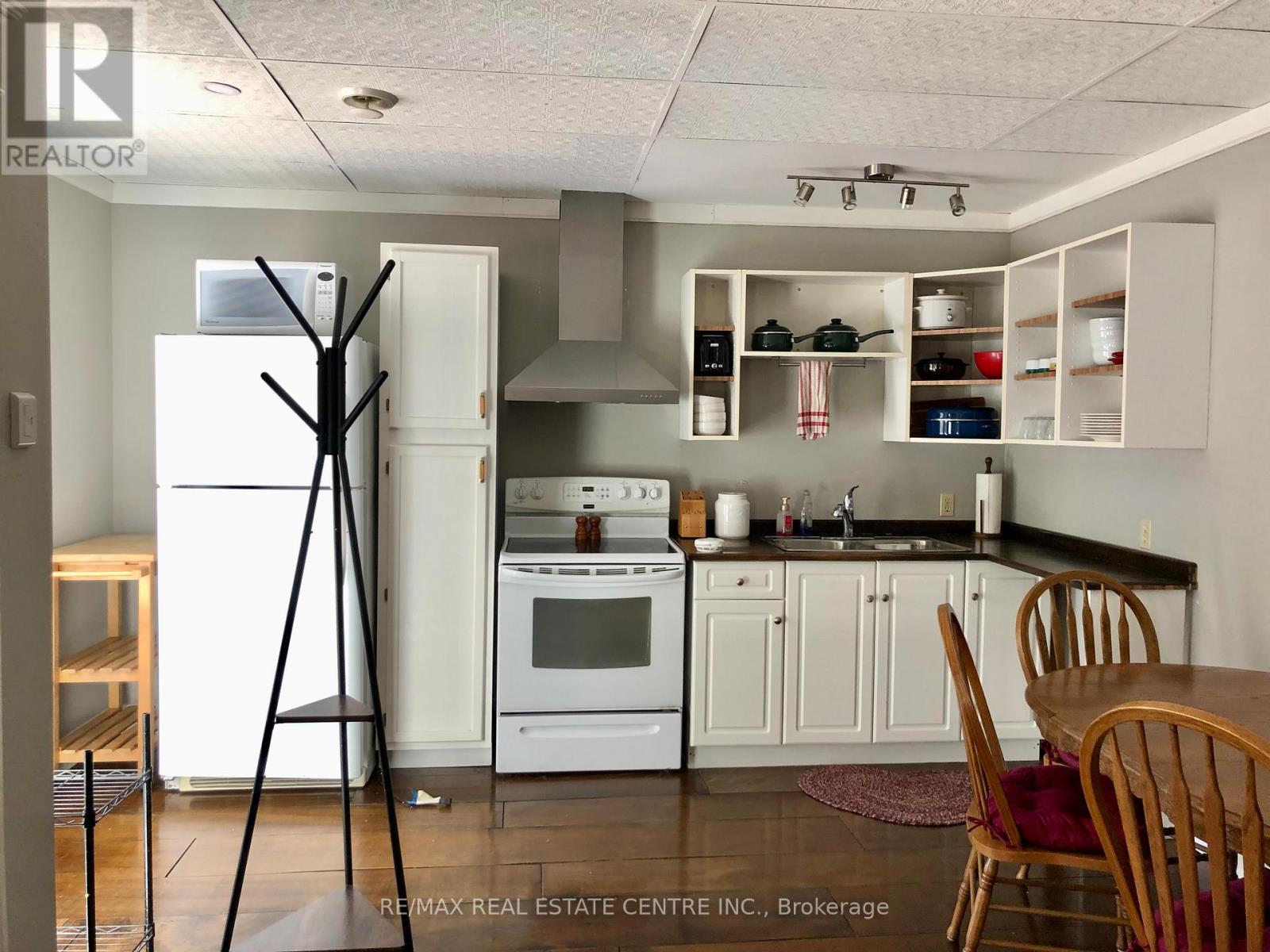 160 Main Street, Melancthon, Ontario  L0N 1J0 - Photo 41 - X12542300