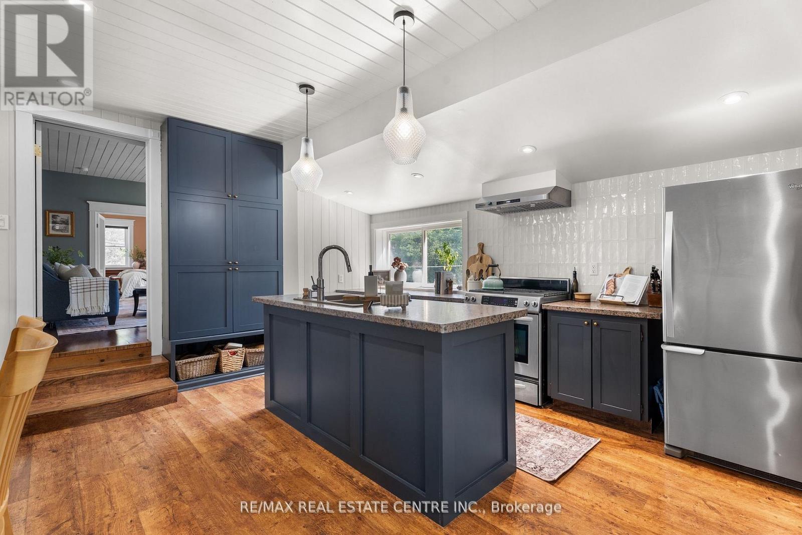 160 Main Street, Melancthon, Ontario  L0N 1J0 - Photo 9 - X12542300