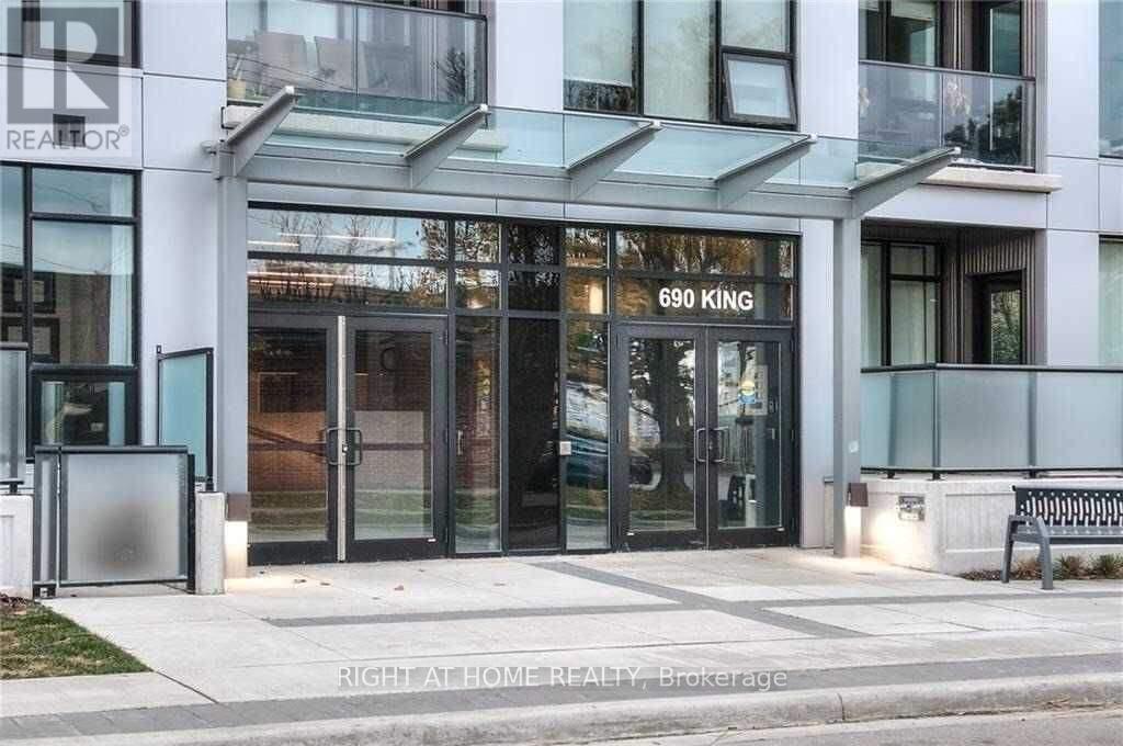 218 - 690 KING STREET W, Kitchener, Ontario