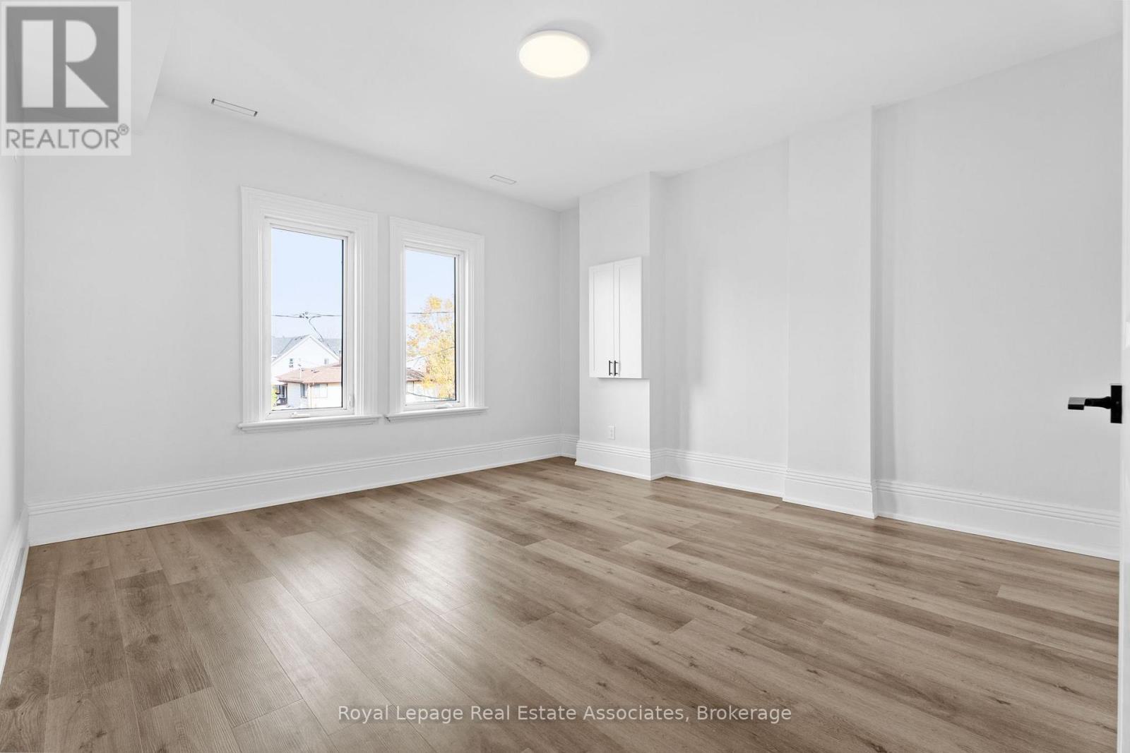 2 - 55 Cayuga Street, Brantford, Ontario  N3S 1W7 - Photo 13 - X12542400