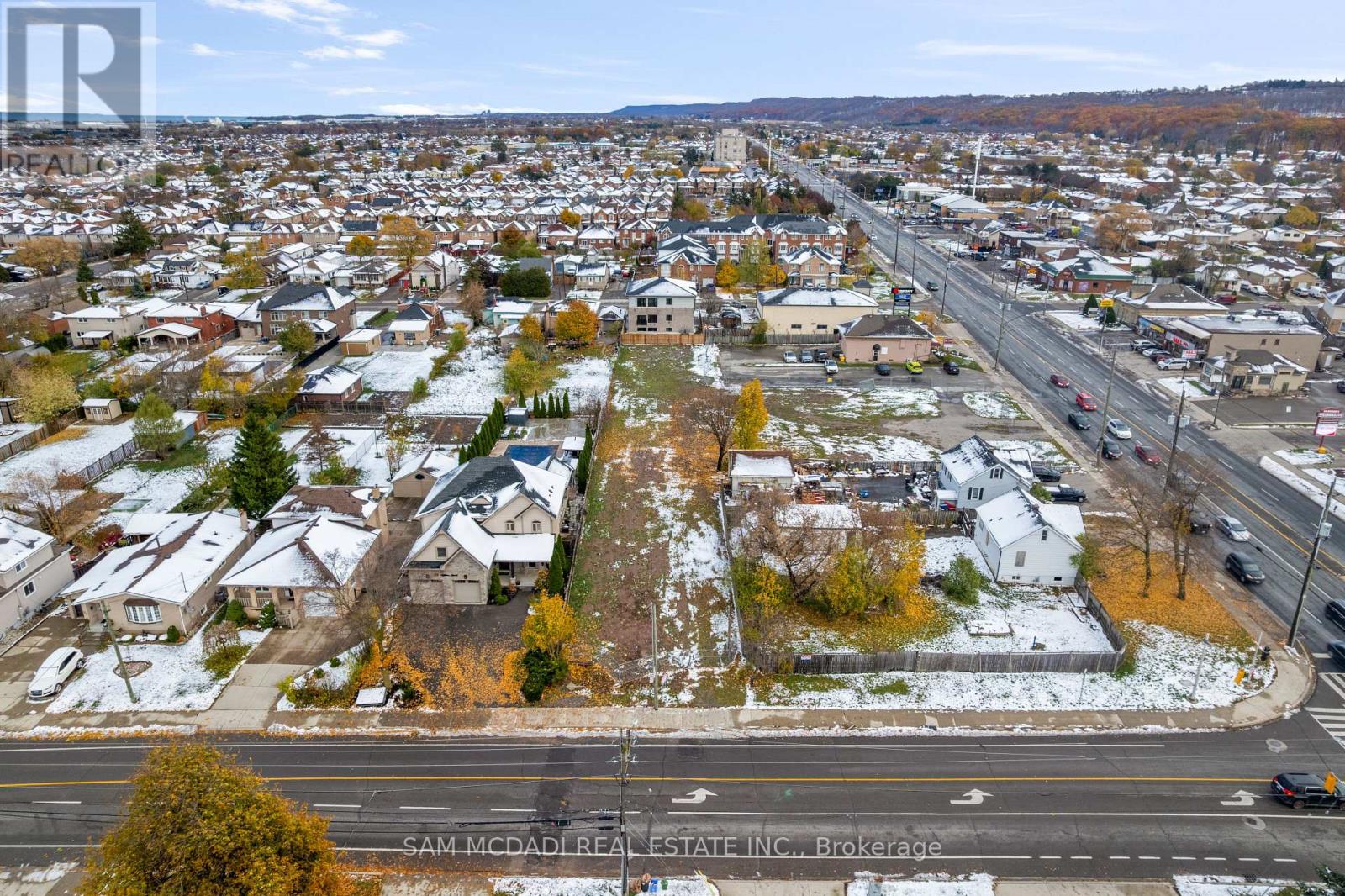 176 Millen Road, Hamilton, Ontario  L8E 2G5 - Photo 2 - X12542402